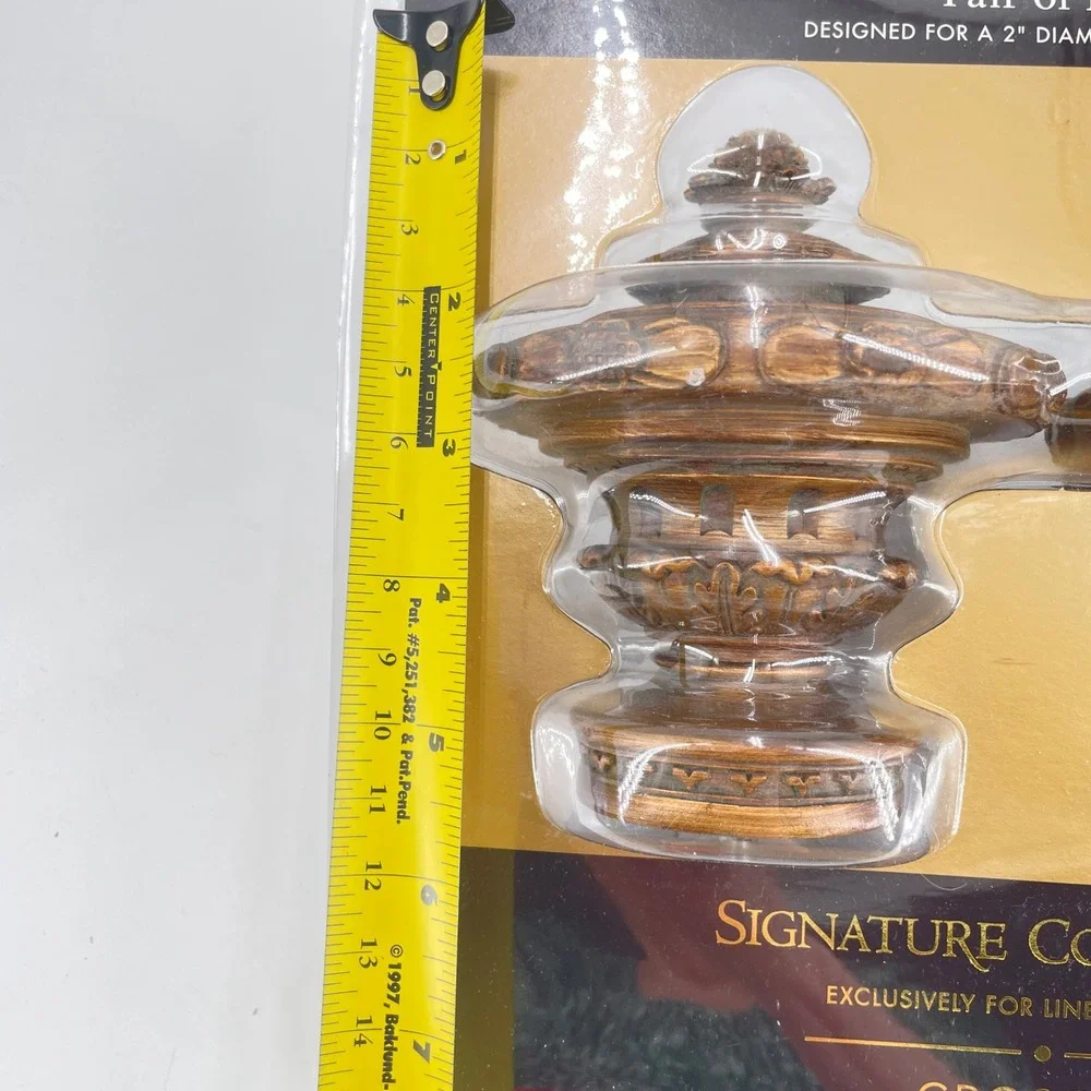 Croscill Signature Collection Bartlet Finials Antique Gold for 2
